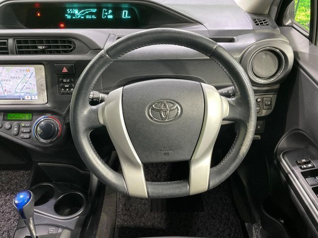 TOYOTA AQUA 2013