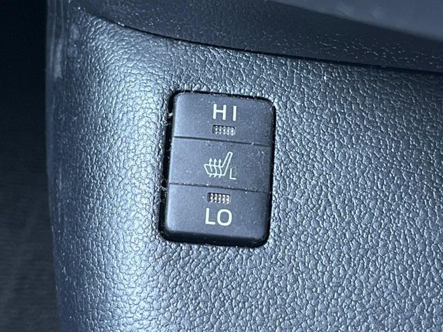 TOYOTA PRIUS 4WD 2016