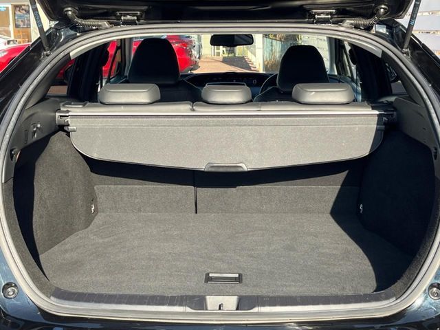 TOYOTA PRIUS 4WD 2016