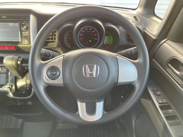 HONDA N BOX 2016