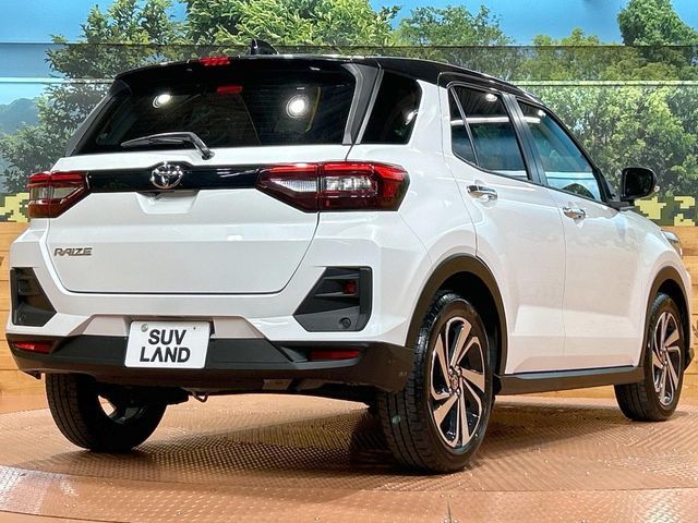 TOYOTA RAIZE 2025