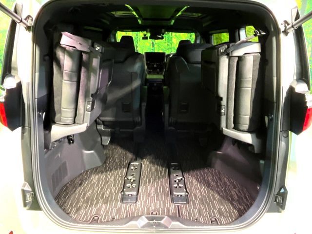 TOYOTA ALPHARD hybrid 4WD 2023