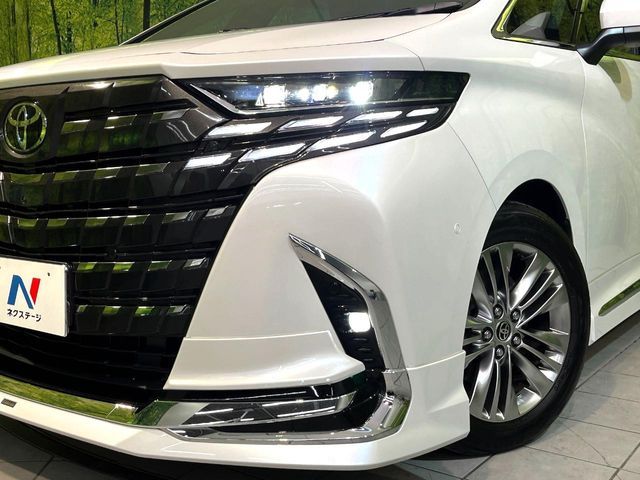 TOYOTA ALPHARD hybrid 4WD 2023