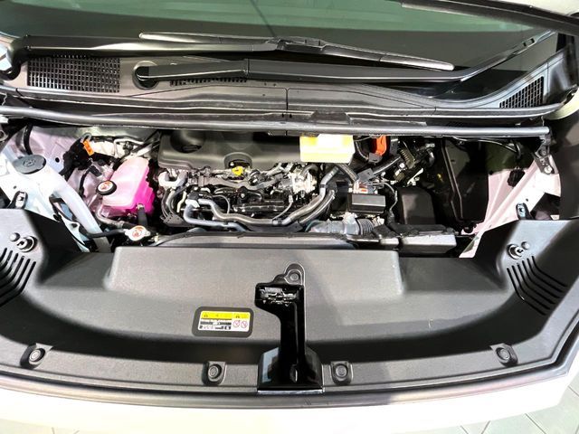 TOYOTA ALPHARD hybrid 4WD 2023