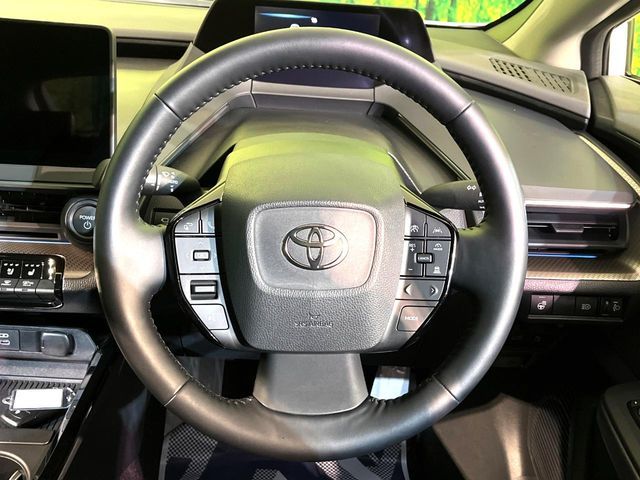 TOYOTA PRIUS 2025