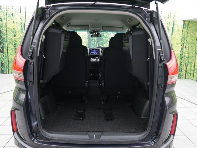 HONDA FREED HYBRID 2024