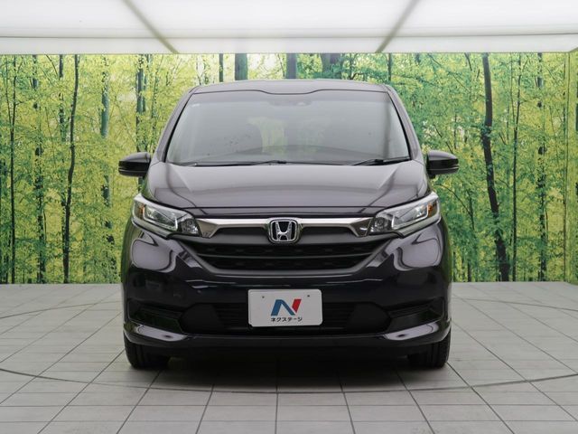 HONDA FREED HYBRID 2024