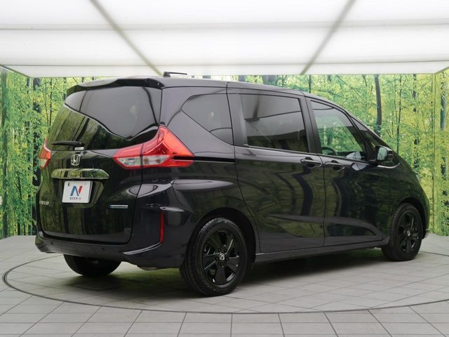 HONDA FREED HYBRID 2024