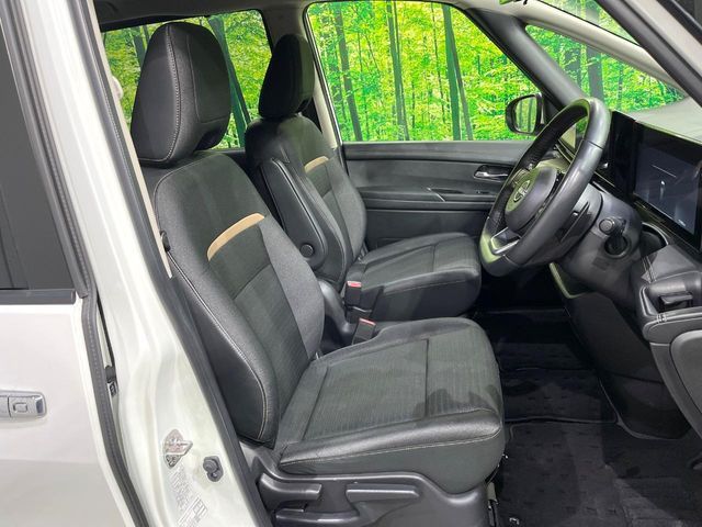 NISSAN SERENA  WG 4WD 2023