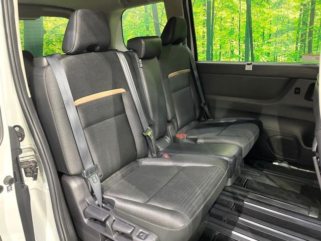 NISSAN SERENA  WG 4WD 2023