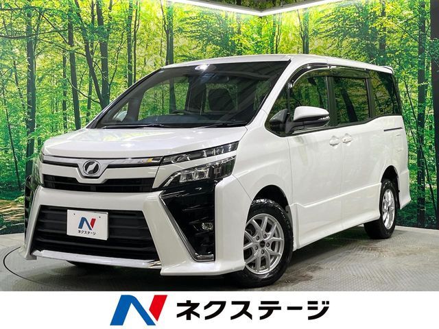 TOYOTA VOXY 4WD 2017