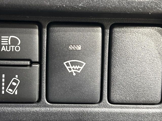 TOYOTA VOXY 4WD 2017