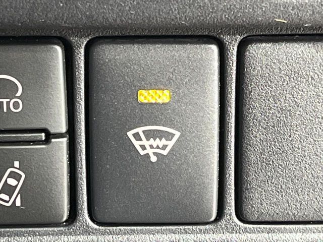 TOYOTA VOXY 4WD 2021