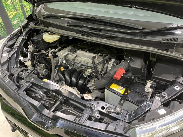 TOYOTA VOXY 4WD 2021