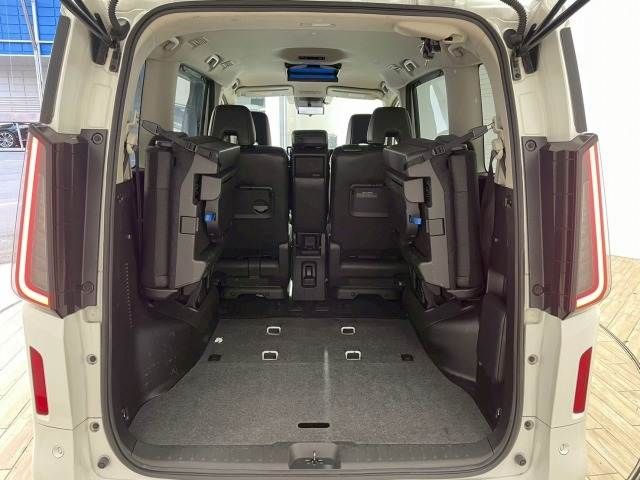 NISSAN SERENA  WG 2023