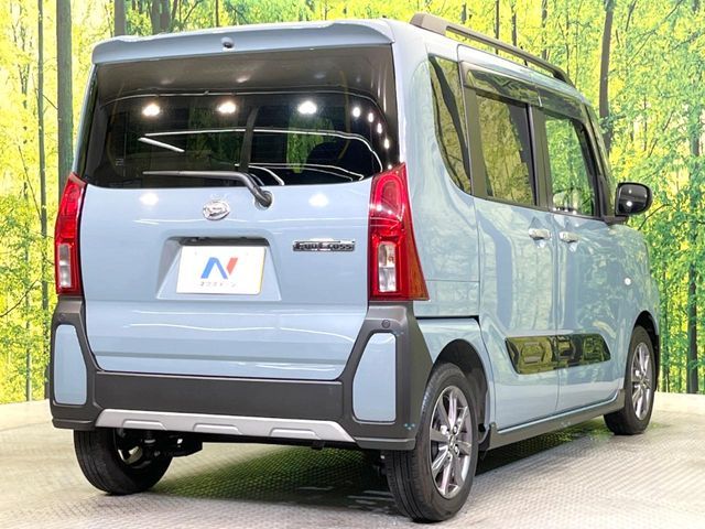 DAIHATSU TANTO FAN CROSS 2024