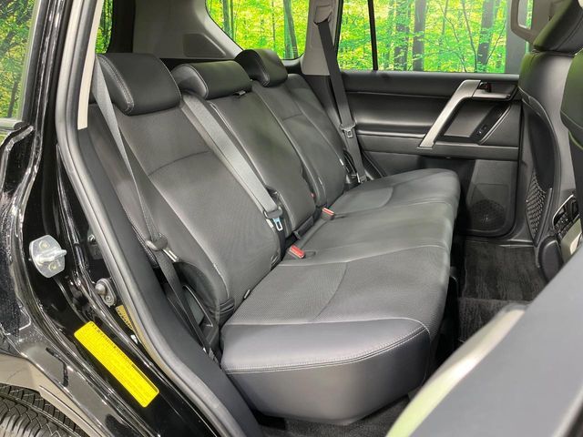 TOYOTA LANDCRUISER PRADO 2023