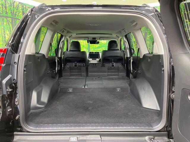 TOYOTA LANDCRUISER PRADO 2023