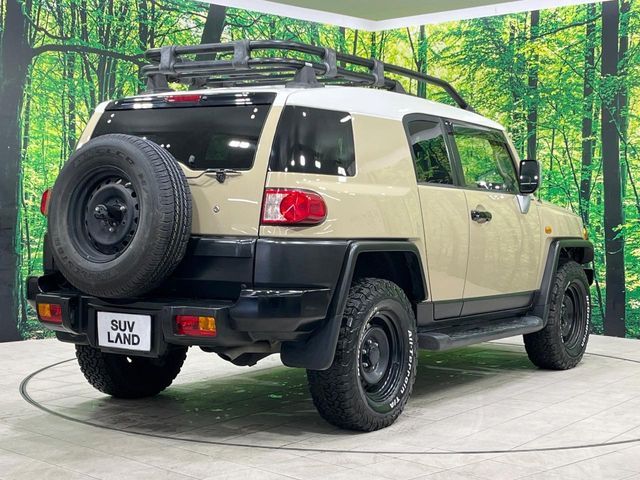 TOYOTA FJ CRUISER 4WD 2014