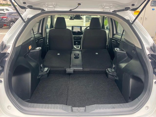 TOYOTA YARIS CROSS 2023