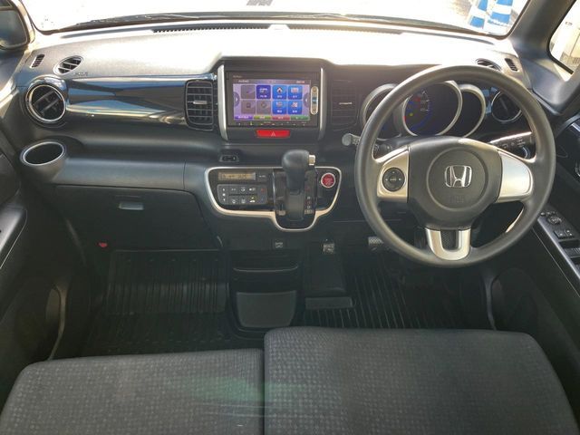 HONDA N BOX CUSTOM 2015