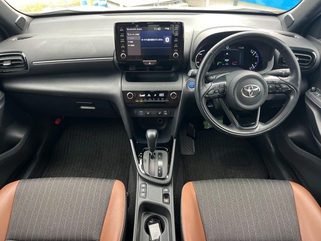 TOYOTA YARIS CROSS HYBRID 2023