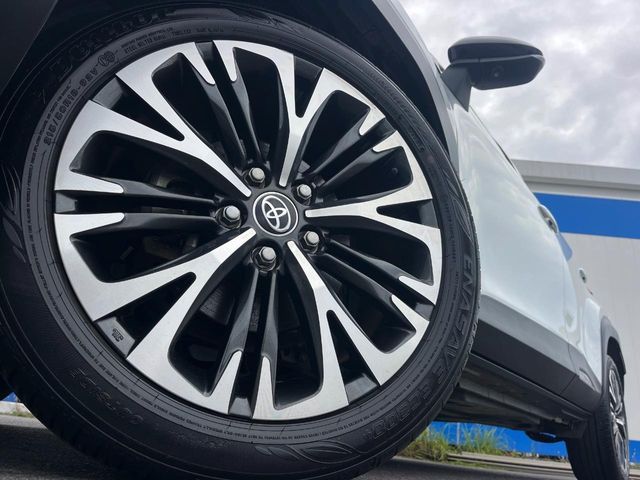 TOYOTA YARIS CROSS HYBRID 2023