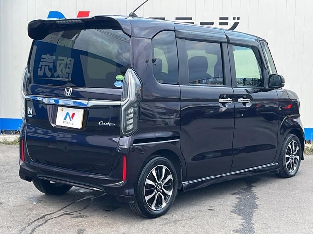 HONDA N BOX CUSTOM 2017