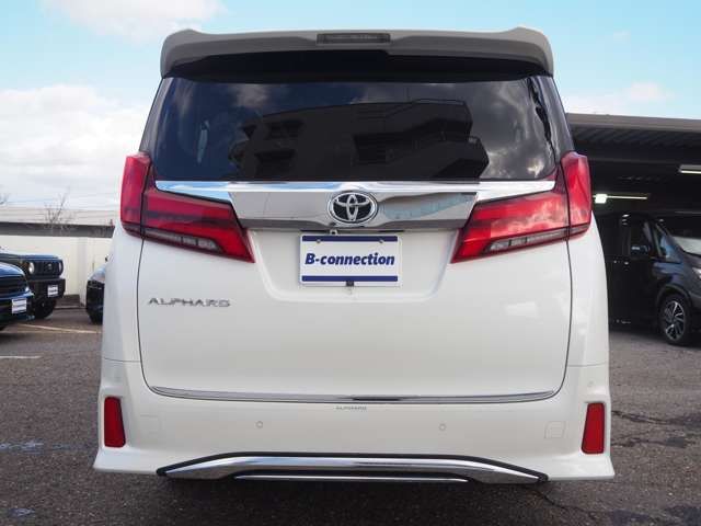 TOYOTA ALPHARD 4WD 2018