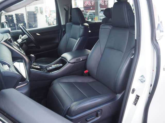 TOYOTA ALPHARD 4WD 2018