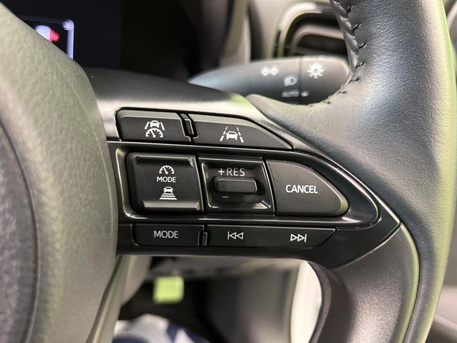 TOYOTA YARIS CROSS HYBRID 2025