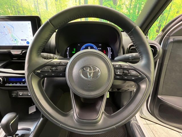 TOYOTA YARIS CROSS HYBRID 2025