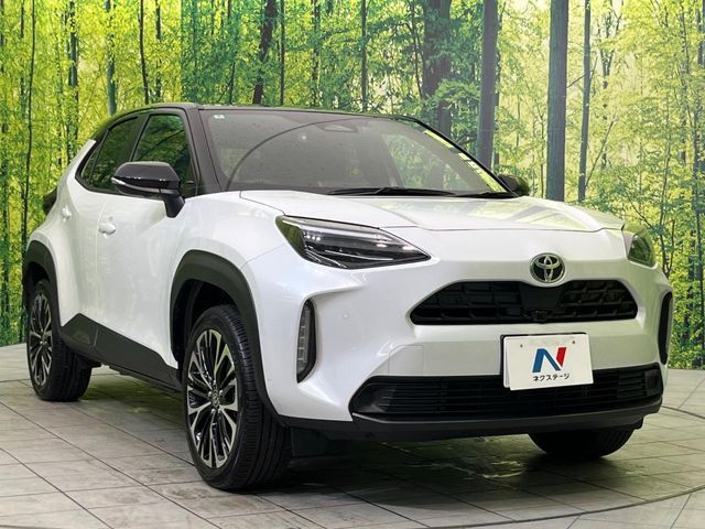 TOYOTA YARIS CROSS HYBRID 2025