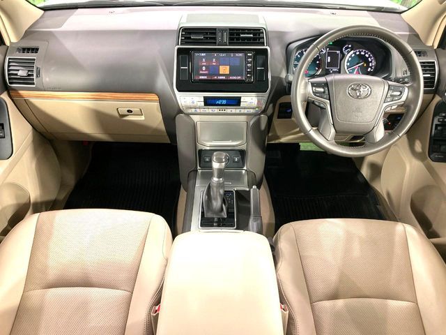 TOYOTA LANDCRUISER PRADO 2023