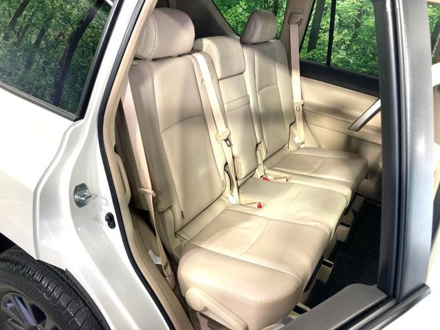 TOYOTA LANDCRUISER PRADO 2023