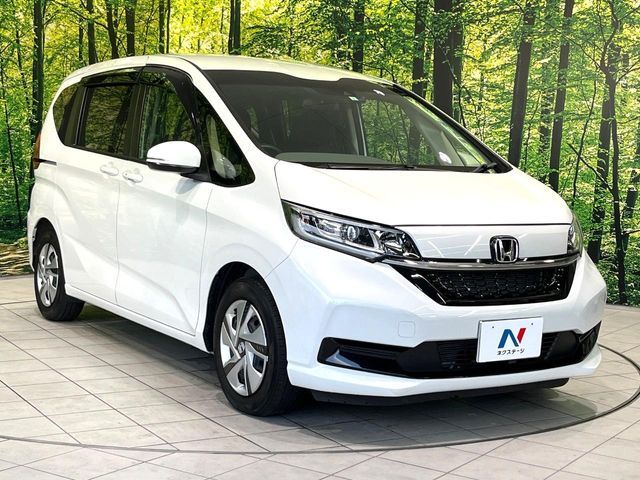 HONDA FREED HYBRID 2023