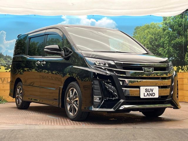 TOYOTA NOAH 2018