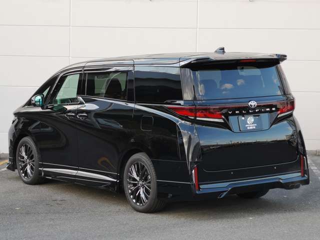 TOYOTA VELLFIRE 4WD 2025