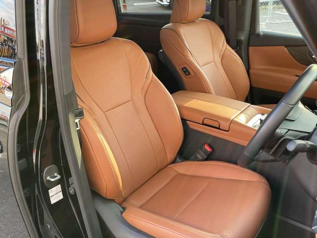 TOYOTA VELLFIRE 4WD 2025