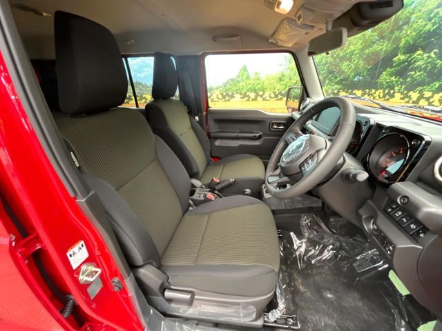 SUZUKI JIMNY NOMADE 2025