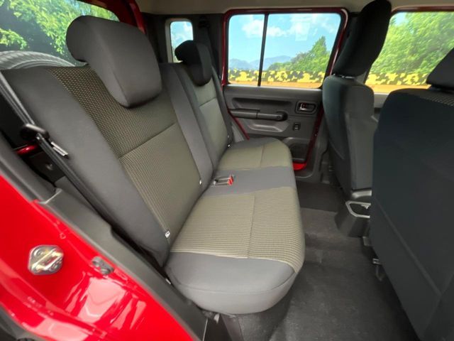 SUZUKI JIMNY NOMADE 2025