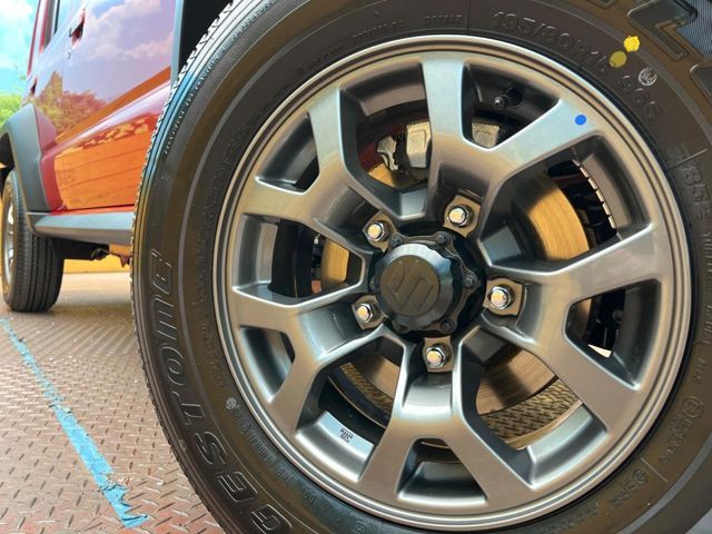 SUZUKI JIMNY NOMADE 2025