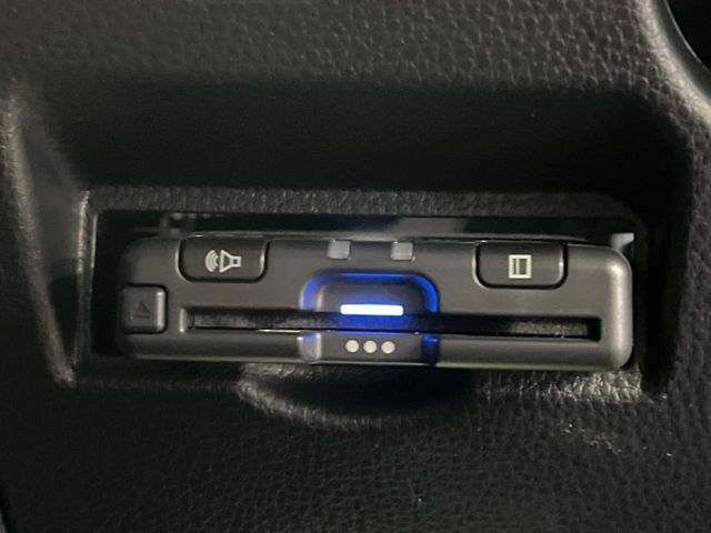 TOYOTA VOXY HYBRID 2024