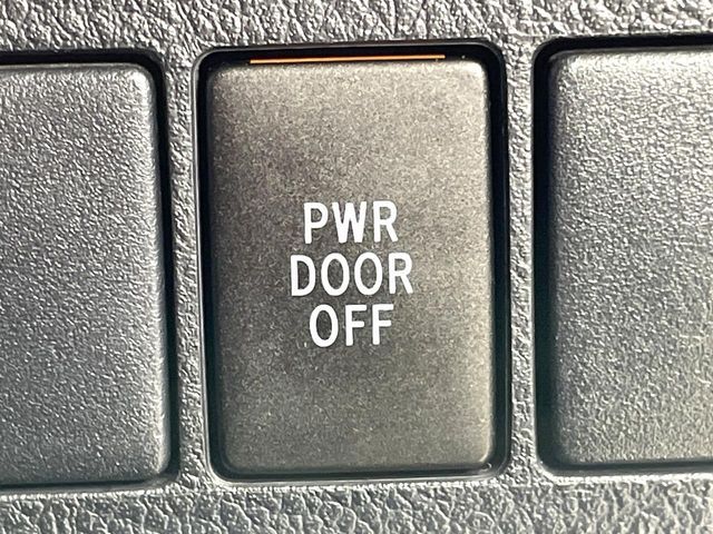 TOYOTA VELLFIRE 2016