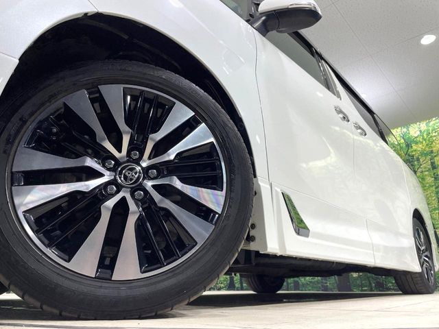 TOYOTA VELLFIRE 2016