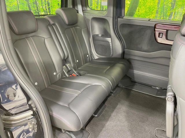 HONDA N BOX CUSTOM 2023