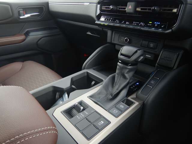 TOYOTA LANDCRUISER 250 2024