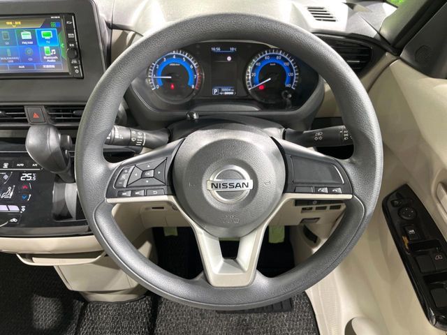 NISSAN ROOX 2021