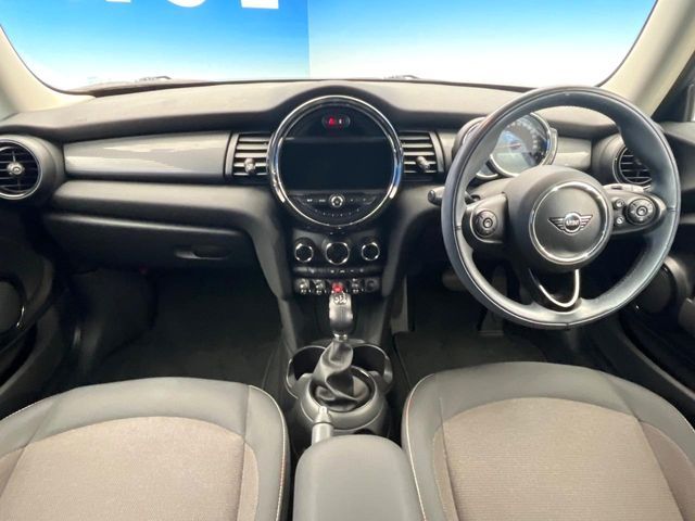 BMW MINI COOPER D 2019