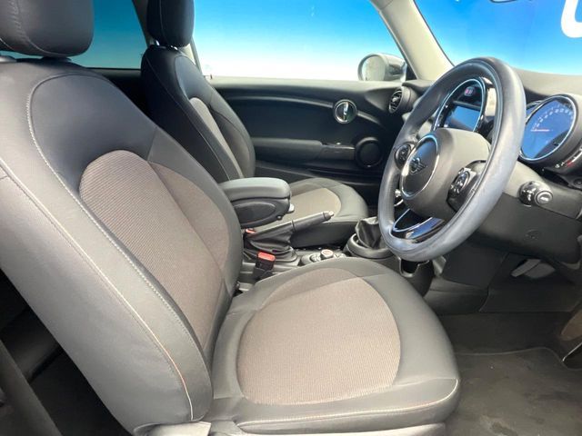 BMW MINI COOPER D 2019